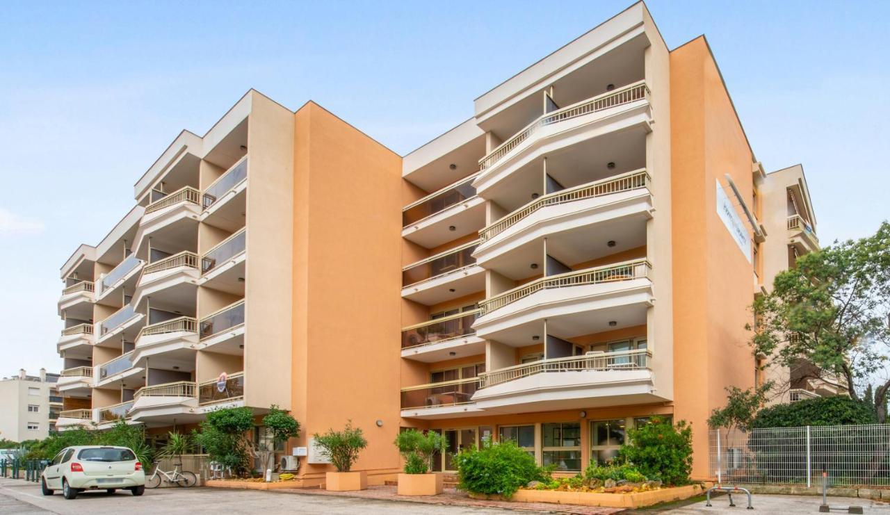 Residence Pierre & Vacances Les Platanes Sainte-Maxime Exterior photo